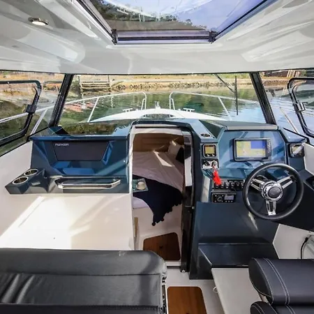 Siesta Luxury Boat - Na Lodzi W Marinie Solnej 코워브제크