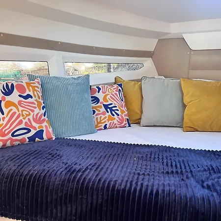 Siesta Luxury Boat - Na Lodzi W Marinie Solnej 코워브제크