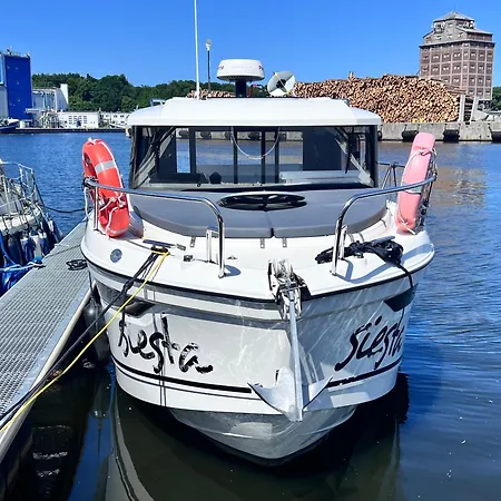 Siesta Luxury Boat - Na Lodzi W Marinie Solnej 보트호텔