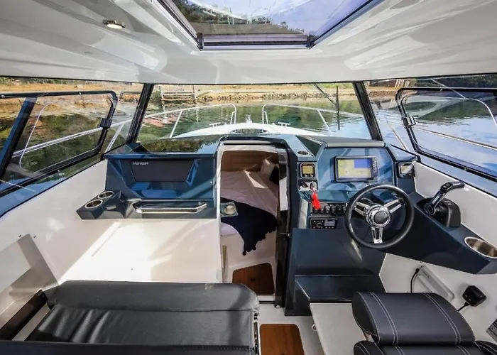 Siesta Boat 코워브제크