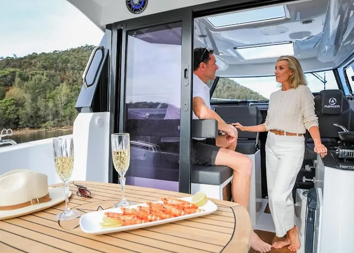 ספינת מלון Siesta Boat *